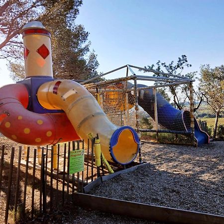 Camping Le Bois De Pins Salses-le-Chateau Exterior photo